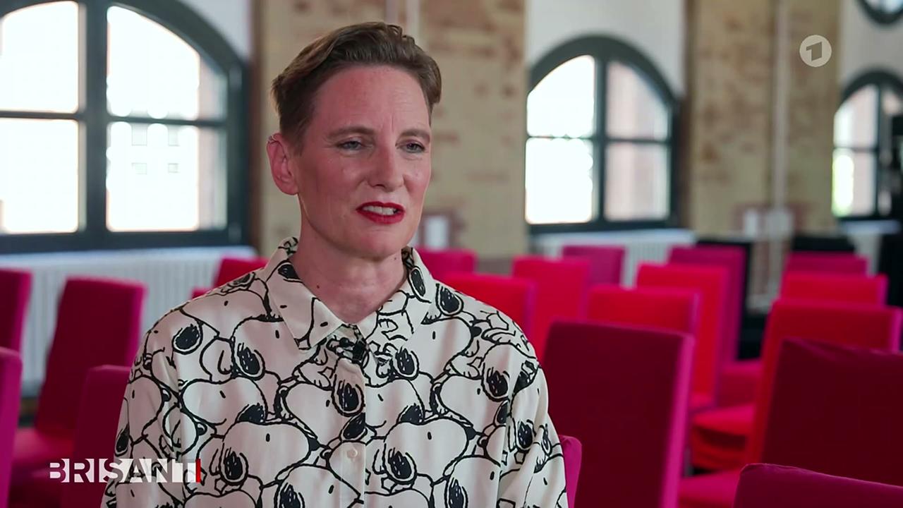 Okka-Gundel-ber-ihren-schweren-Kampf-gegen-Brustkrebs