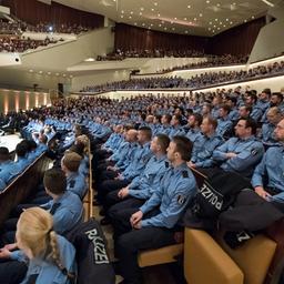 Vereidigung der Berufsanfänger des mittleren und gehobenen Dienstes bei der Berliner Polizei in Berlin im Jahr 2017.
