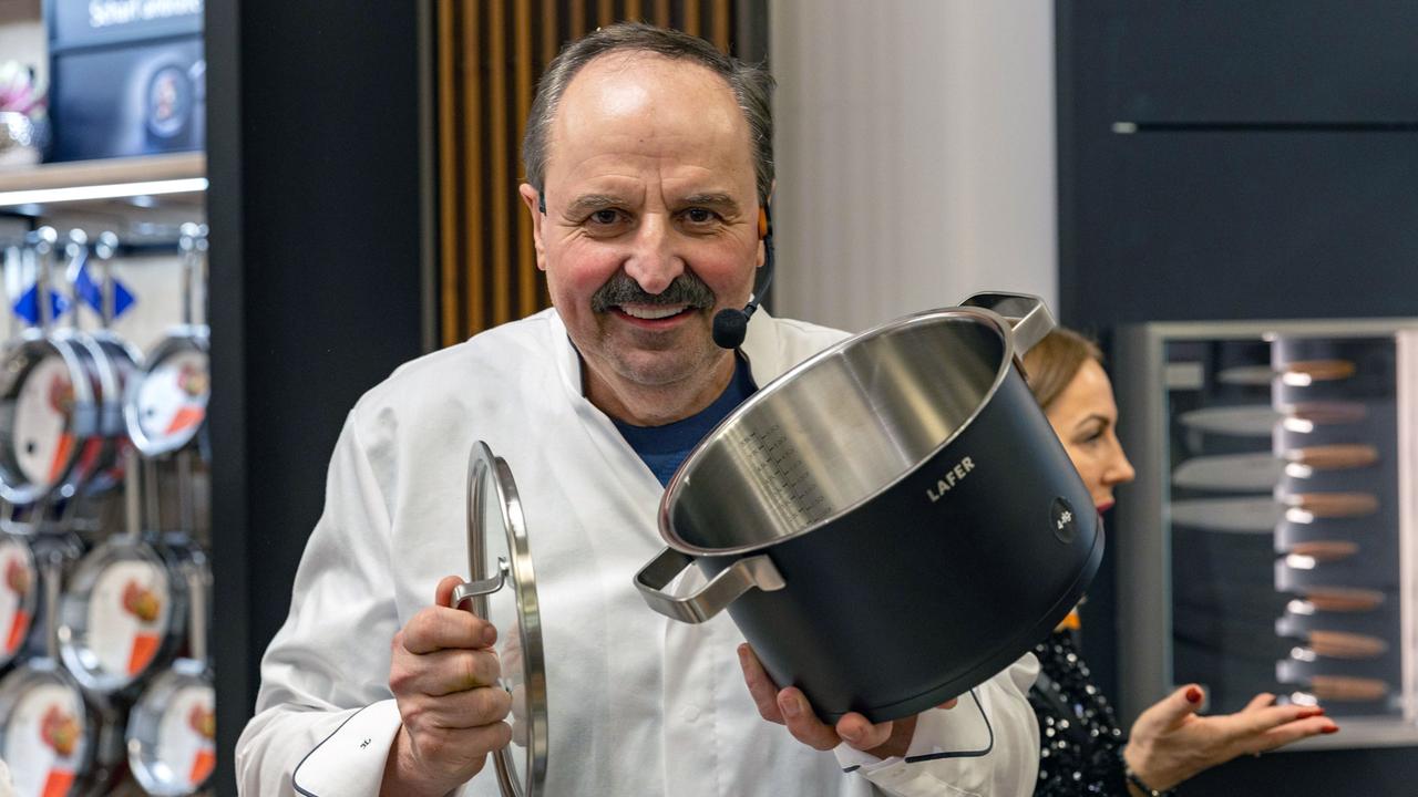 Trotz-Krebserkrankung-Starker-Auftritt-von-Johann-Lafer-mit-Tim-M-lzer-in-Hamburg